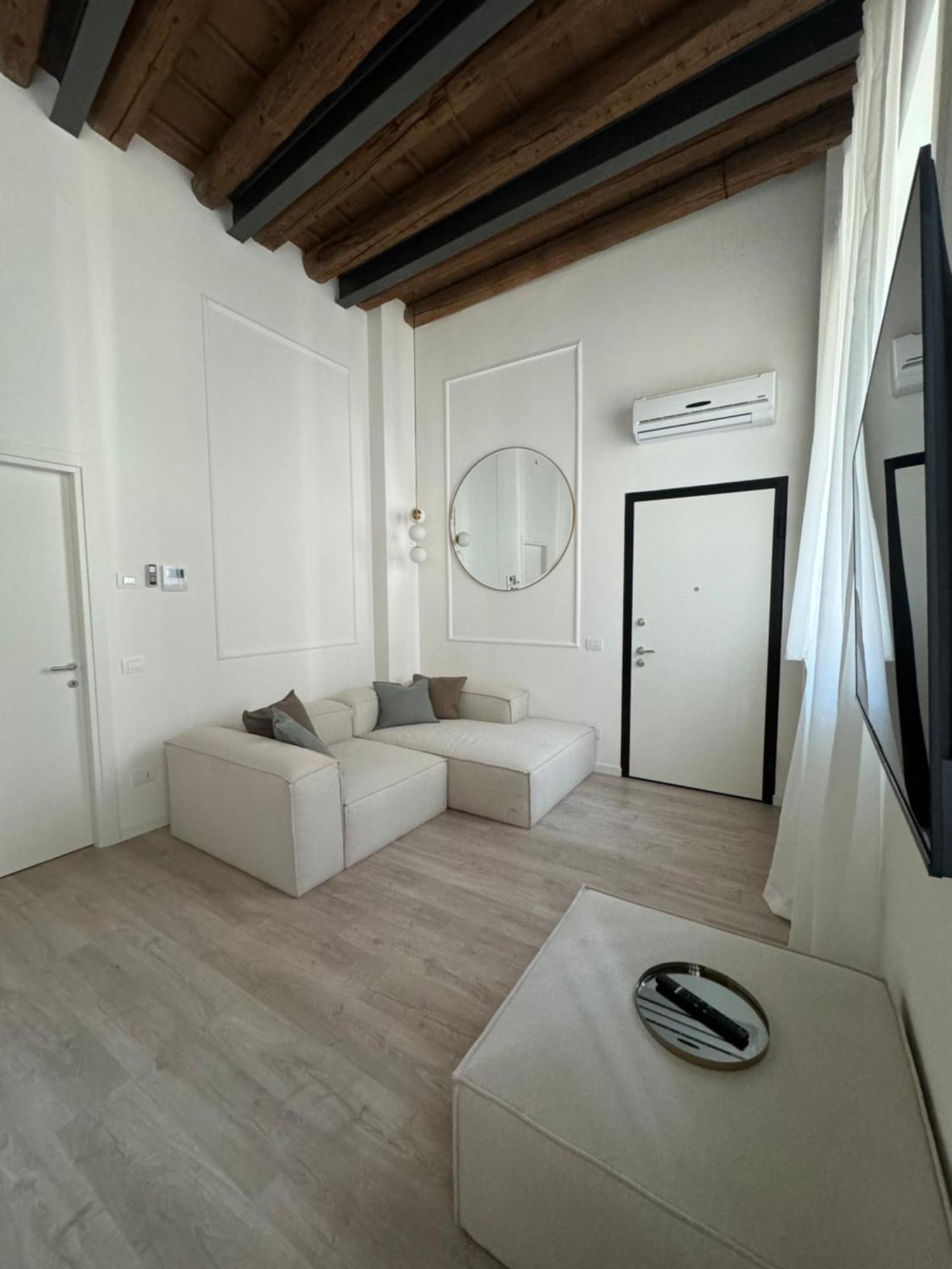 Dimora Manin Apartment Verona Bagian luar foto
