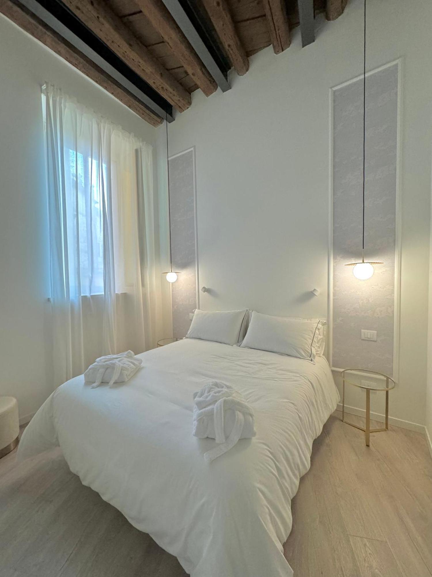 Dimora Manin Apartment Verona Bagian luar foto